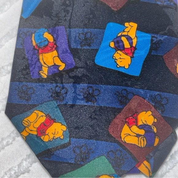 Men's DISNEY Winnie The Pooh Bear Tie‎ NECKTIE HONEY POT JUG BLUE - Picture 6 of 7